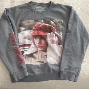 Red Album Cover Official Taylor Swift Sweatshirt Original-Medium